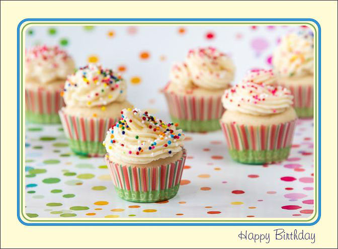 Vanilla_Cupcakes_Birthday.jpg
