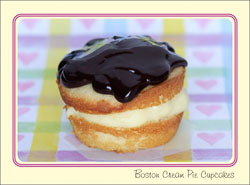Boston_Cream_Pie_Cupcakes.jpg